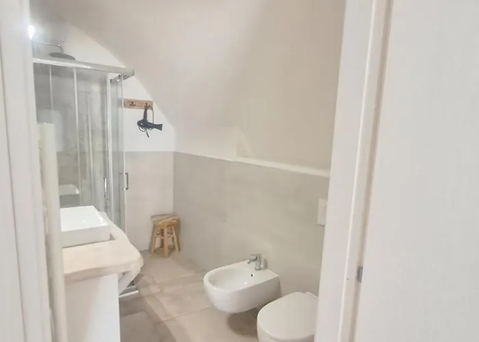 לינה וארוחת בוקר La Loggia