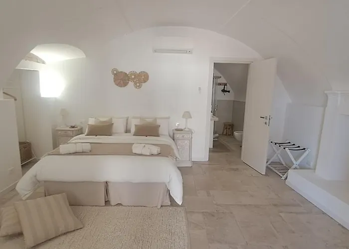 לינה וארוחת בוקר La Loggia לונאטו