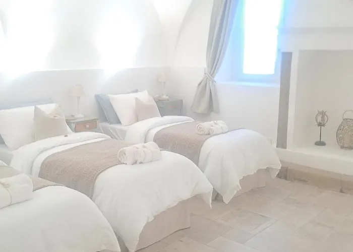La Loggia לינה וארוחת בוקר 3*