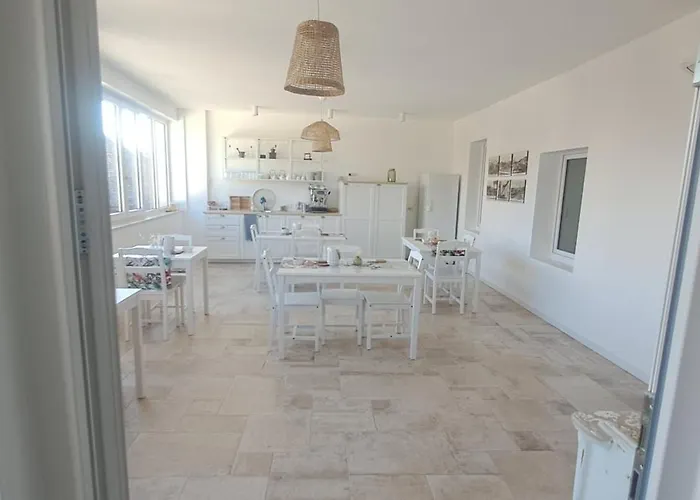 La Loggia לינה וארוחת בוקר 3*